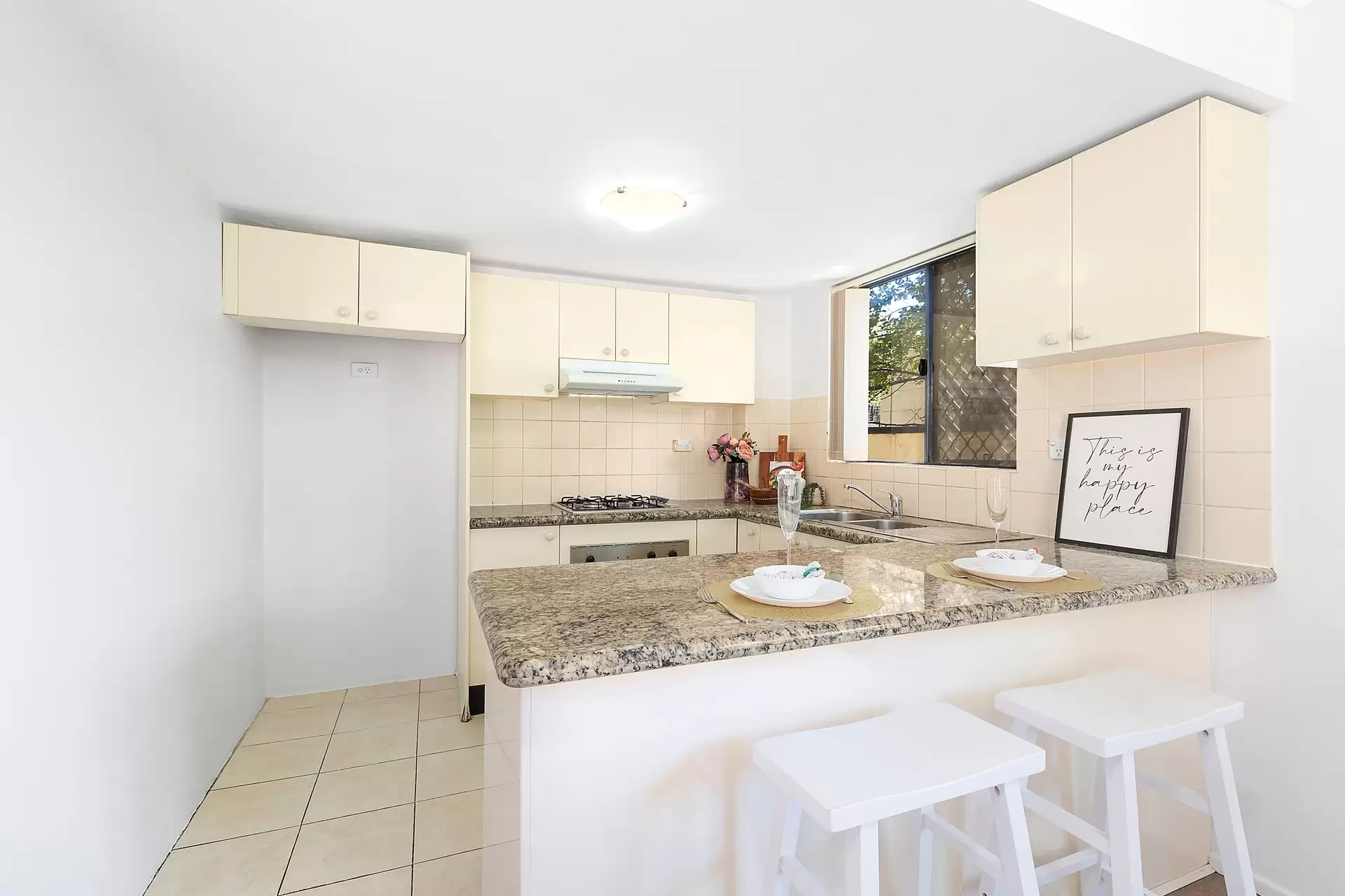 1/1-9 Mt Pleasant Avenue, Burwood Sold by Richard Matthews Real Estate - image 3