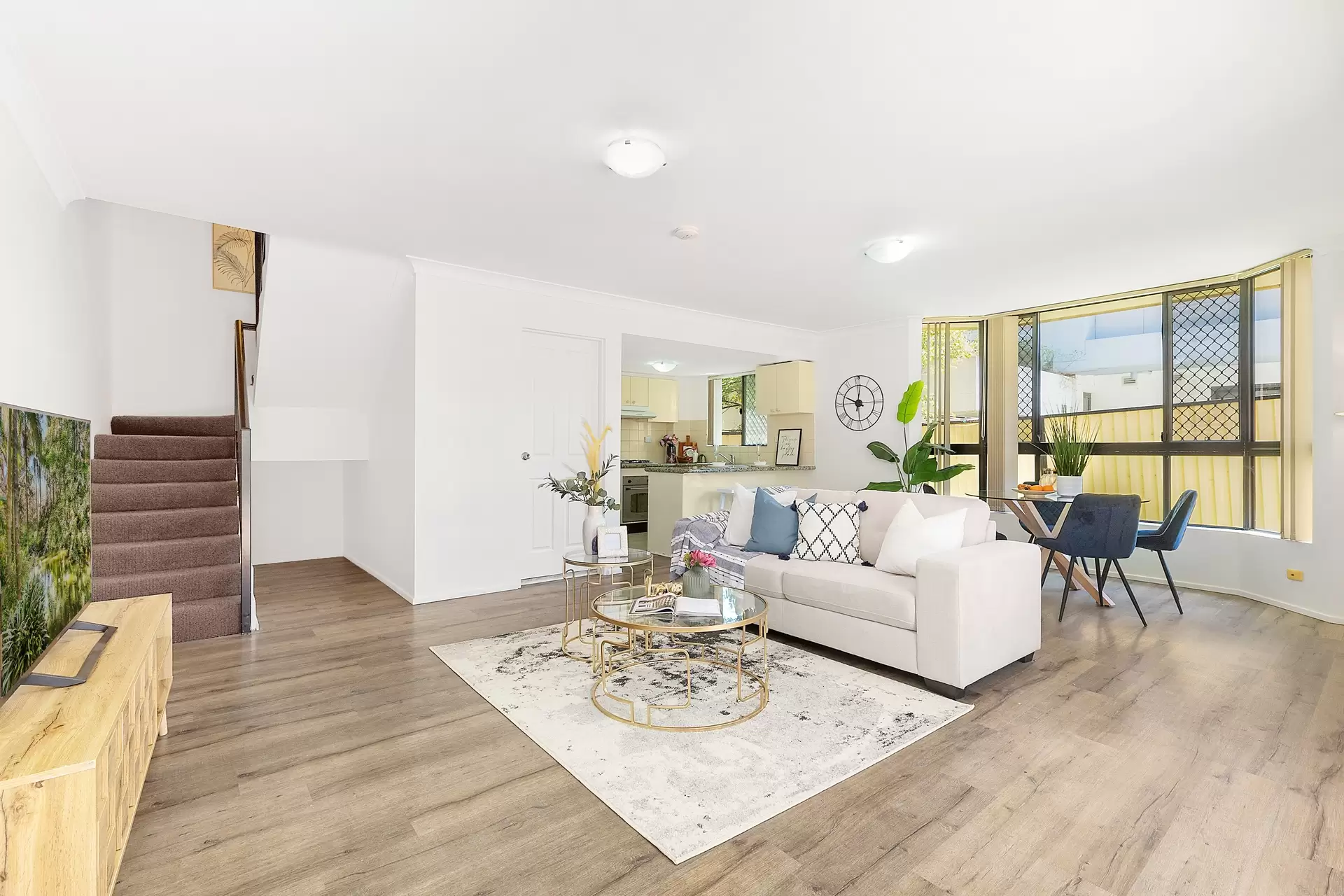 1/1-9 Mt Pleasant Avenue, Burwood Sold by Richard Matthews Real Estate - image 2