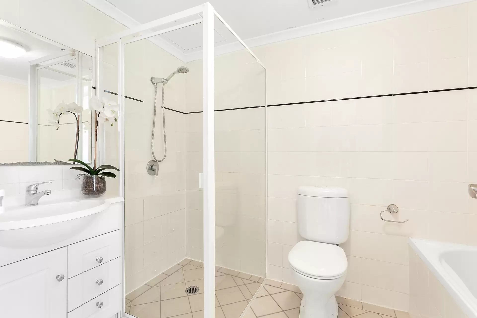 155/1-3 Beresford Road, Strathfield Sold by Richard Matthews Real Estate - image 7