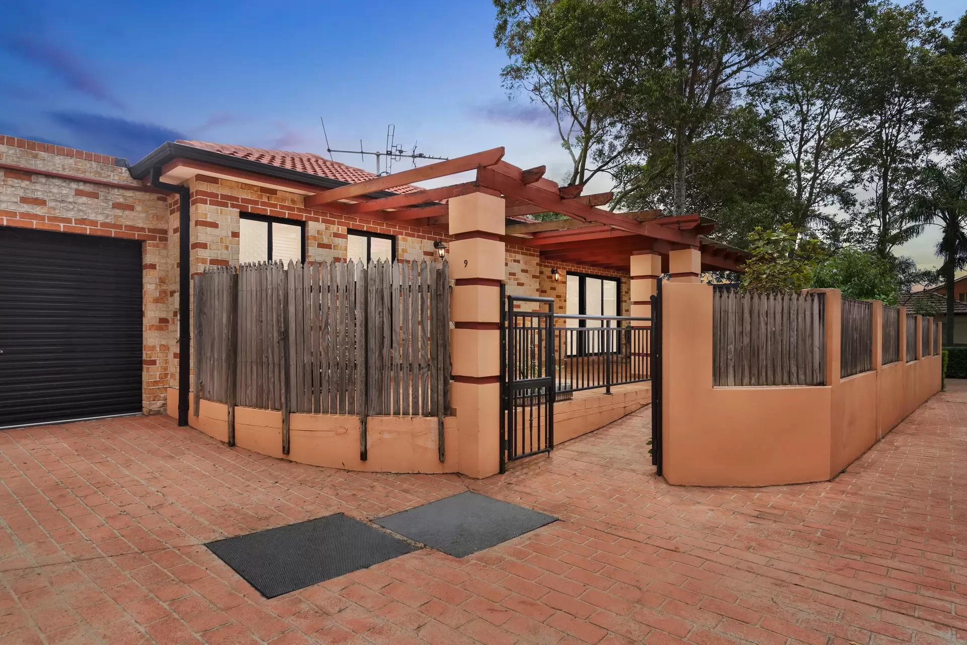9/114-116 Rawson Road, Greenacre Sold by Richard Matthews Real Estate - image 1