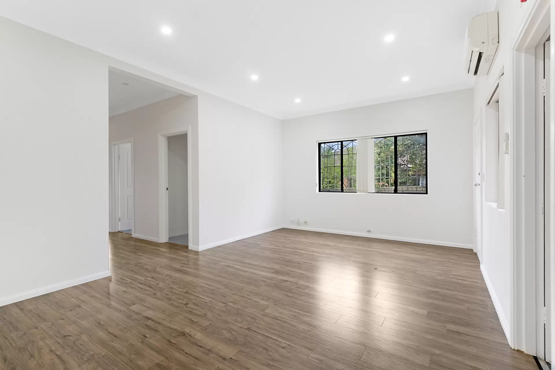 2/102 Hunter Street, Condell Park Leased by Richard Matthews Real Estate - image 3