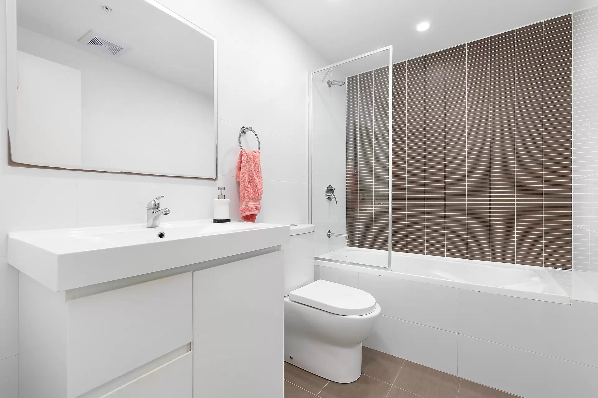 301/6-8 River Road, Parramatta Sold by Richard Matthews Real Estate - image 7