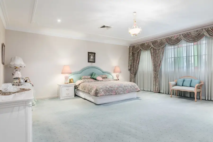 7 Keswick Street, Georges Hall Sold by Richard Matthews Real Estate - image 9