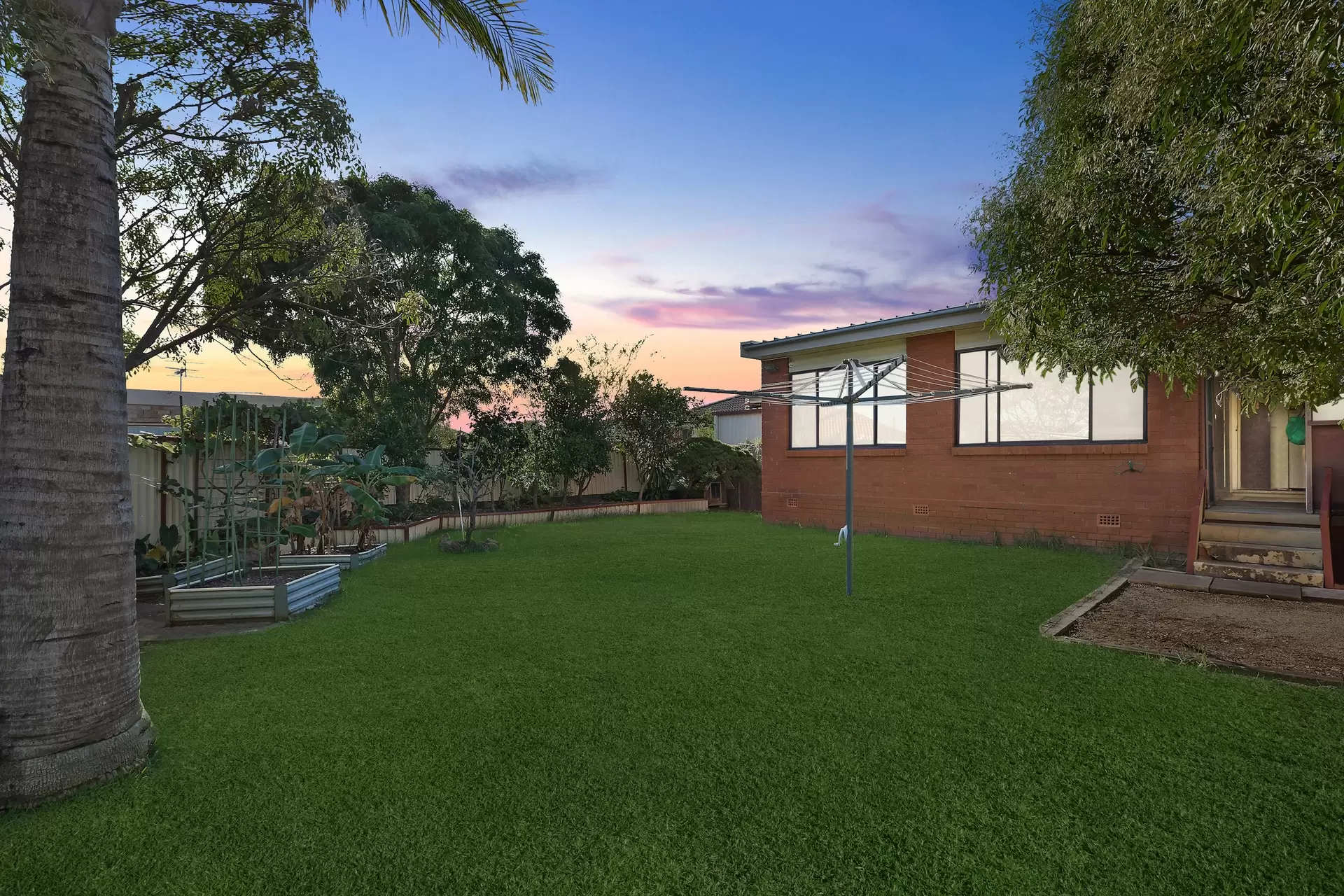 3 Avonlea Crescent, Bass Hill Sold by Richard Matthews Real Estate - image 5