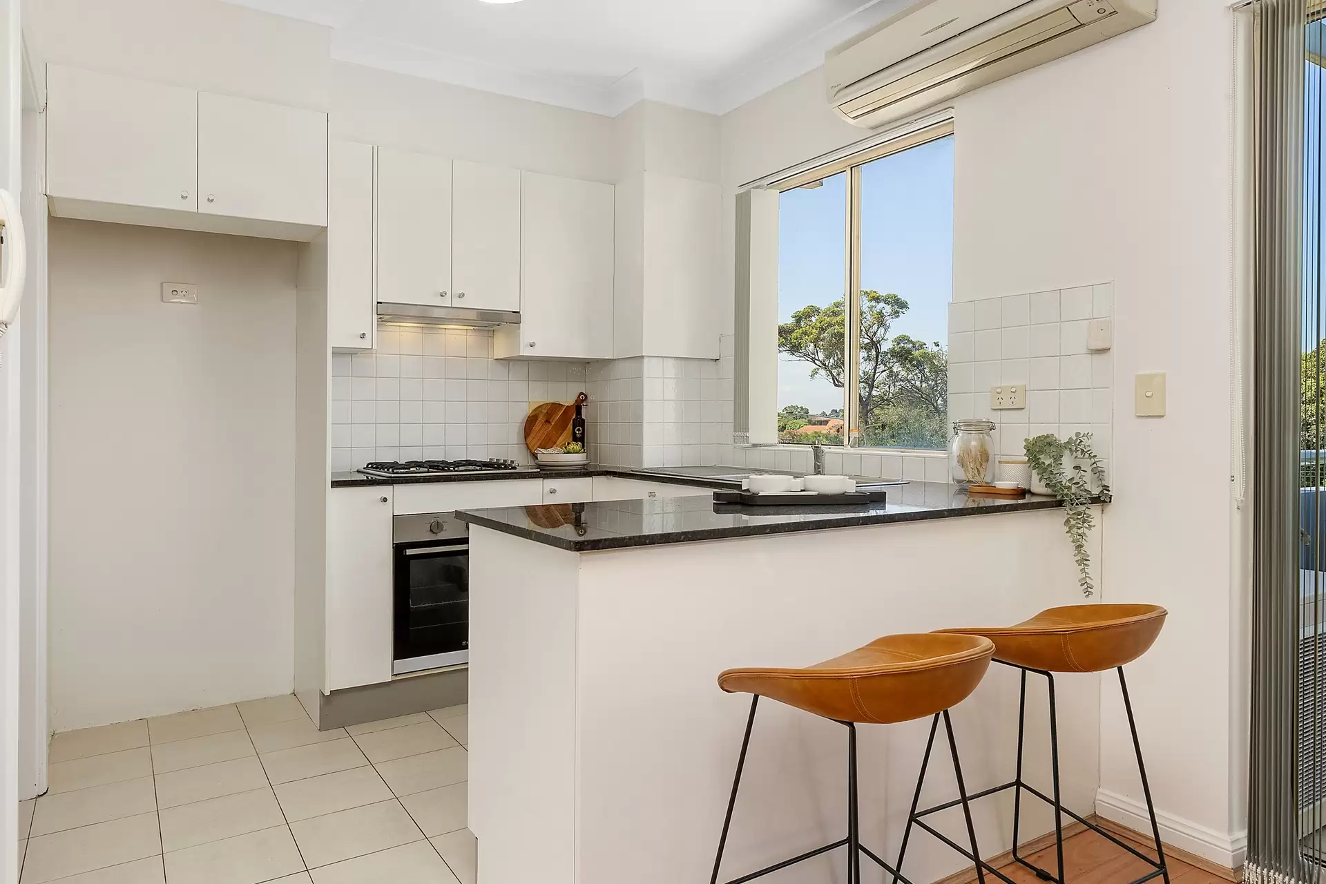 55/98 Chandos Street, Ashfield Sold by Richard Matthews Real Estate - image 2