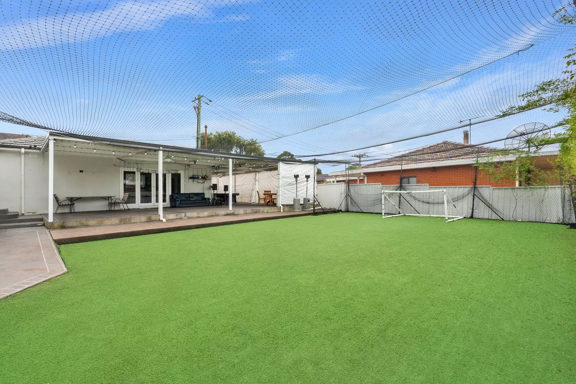 11 Surrey Avenue, Georges Hall Sold by Richard Matthews Real Estate - image 8