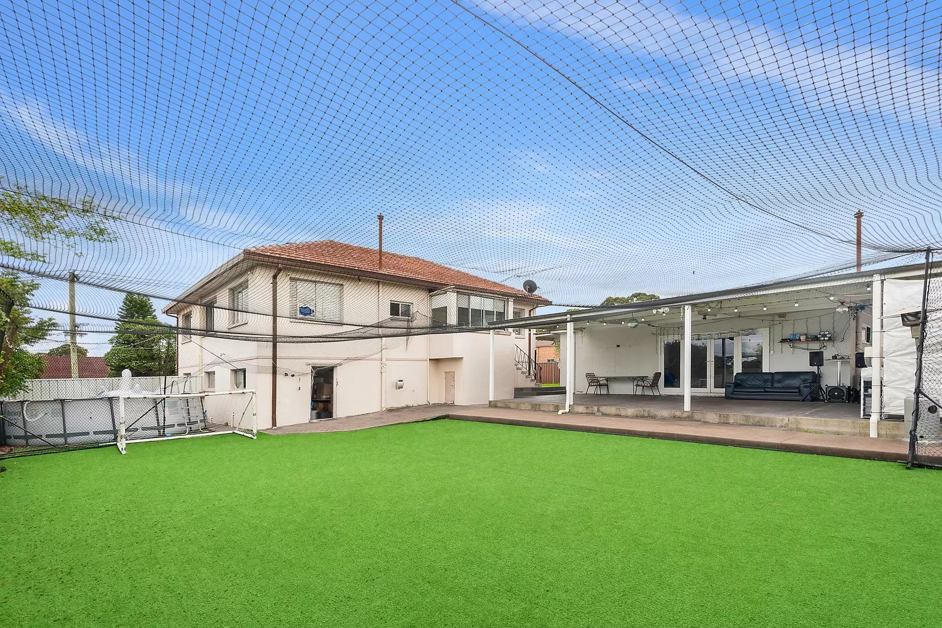 11 Surrey Avenue, Georges Hall Sold by Richard Matthews Real Estate - image 7