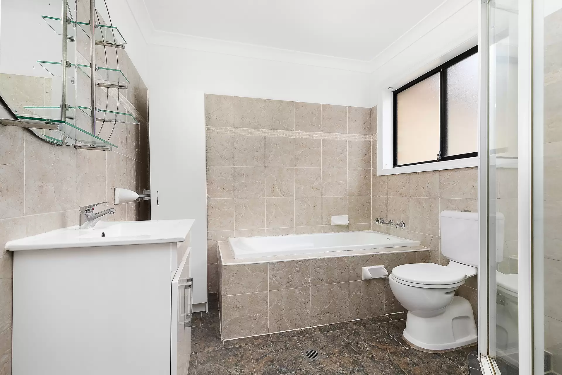 17/105 Bellevue Avenue, Georges Hall Sold by Richard Matthews Real Estate - image 5