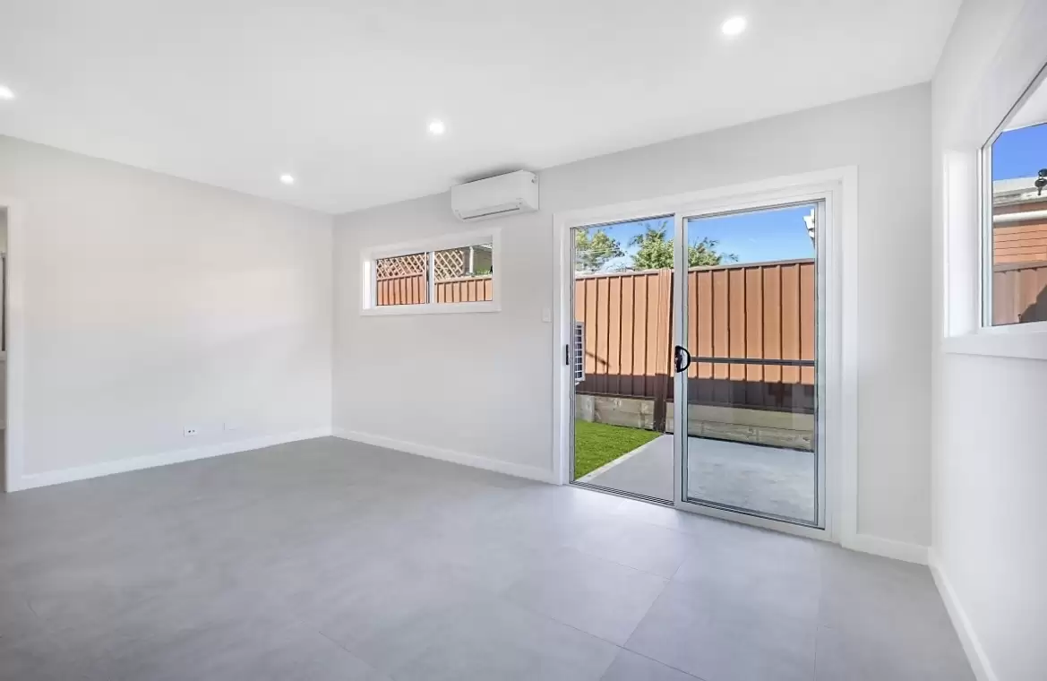 1/2 Cumberland Avenue, Georges Hall Leased by Richard Matthews Real Estate - image 2