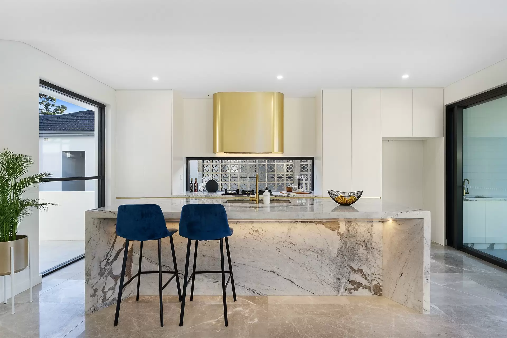 18 Hatfield Street, Blakehurst Sold by Richard Matthews Real Estate - image 3