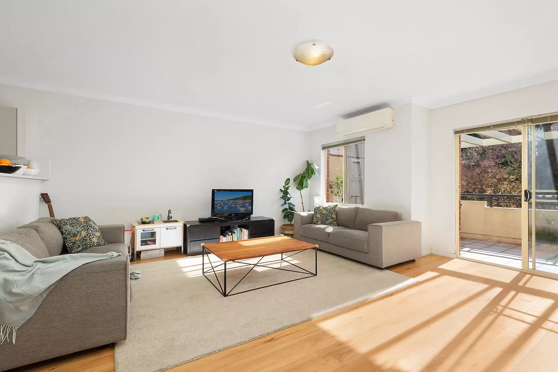 21/7-11 Bridge Road, Homebush Sold by Richard Matthews Real Estate - image 2