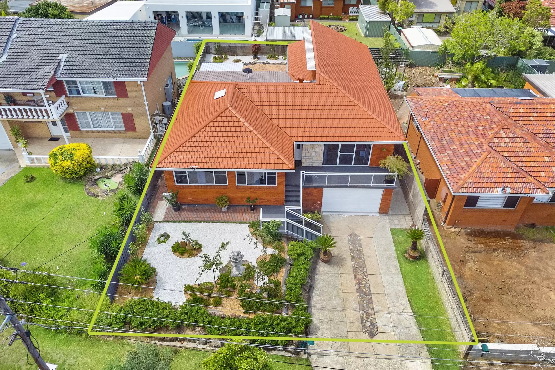 27 Saric Avenue, Georges Hall Sold by Richard Matthews Real Estate - image 8