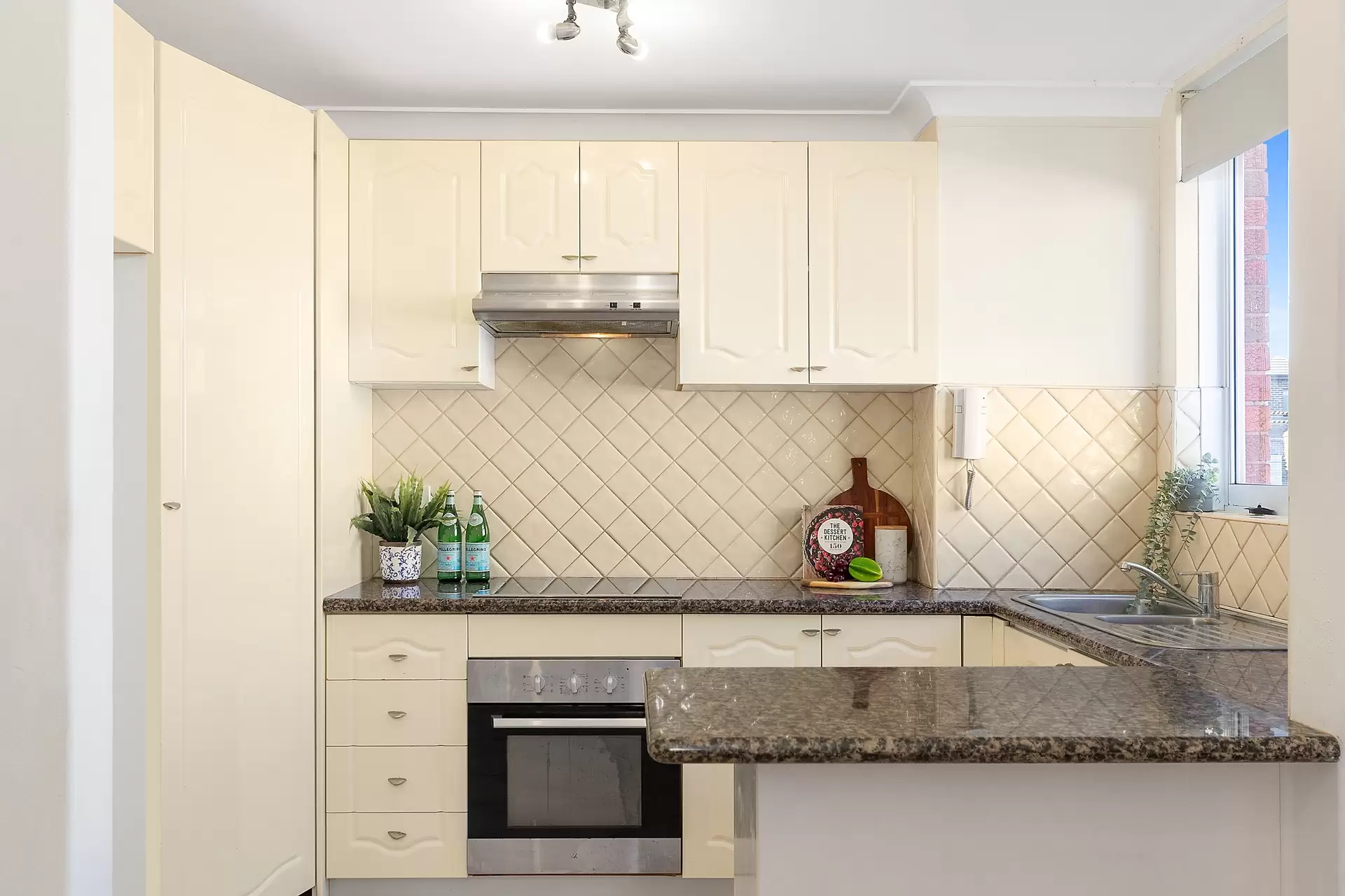 8/37-39 Clyde Street, Croydon Park Sold by Richard Matthews Real Estate - image 3