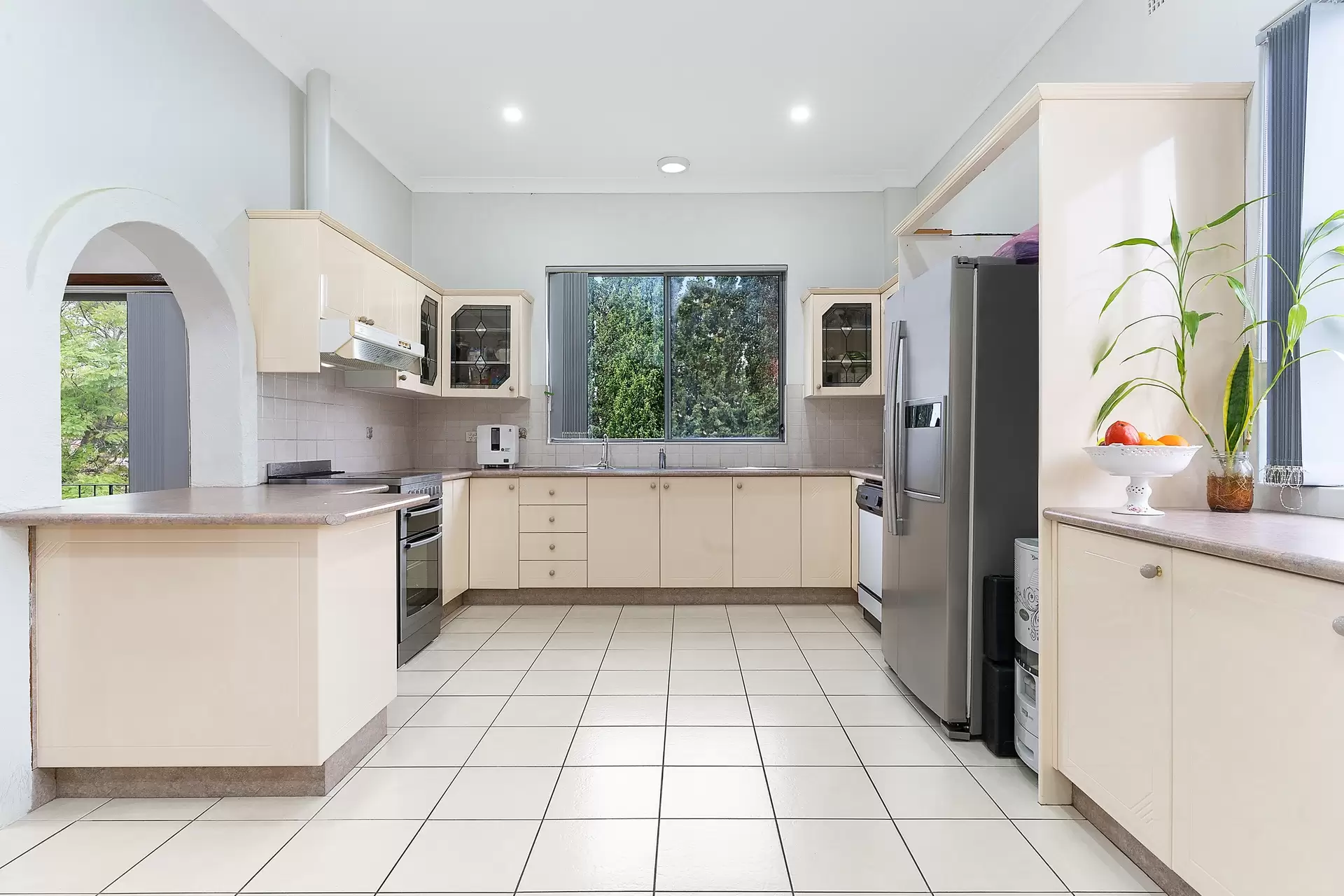 16 Oxford Avenue, Bankstown Sold by Richard Matthews Real Estate - image 3
