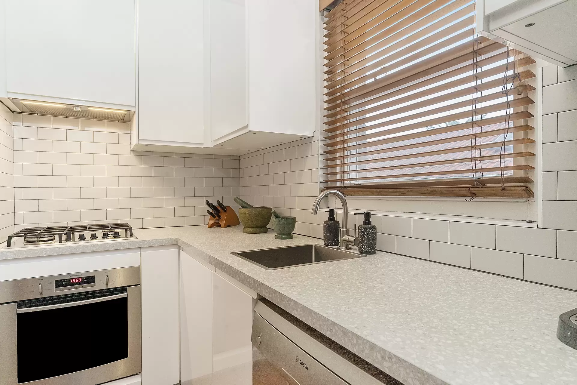 3/166 Smith Street, Summer Hill Sold by Richard Matthews Real Estate - image 3