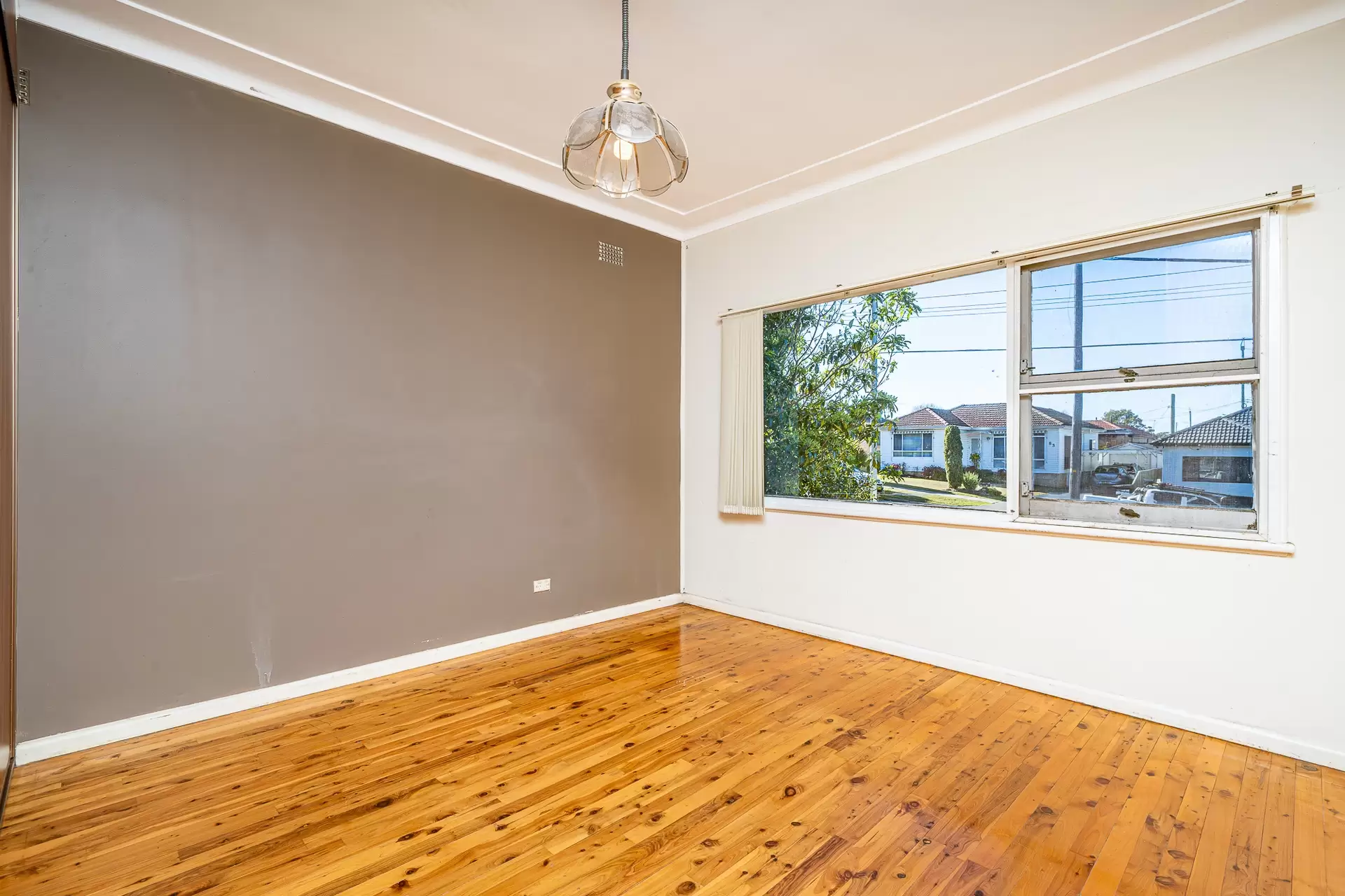 96 Clarke Street, Bass Hill Leased by Richard Matthews Real Estate - image 3