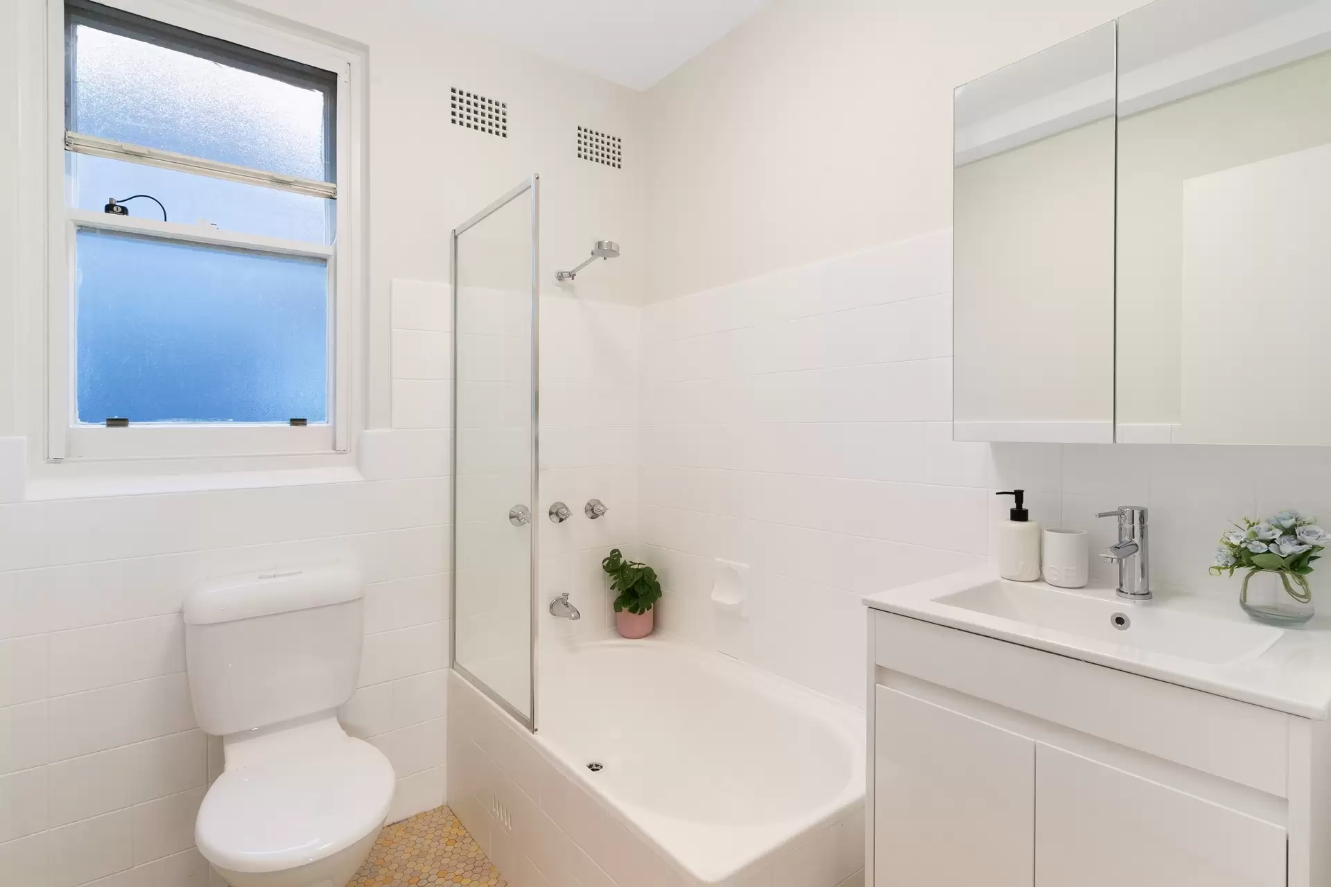 9/12  Webbs Avenue, Ashfield Sold by Richard Matthews Real Estate - image 6