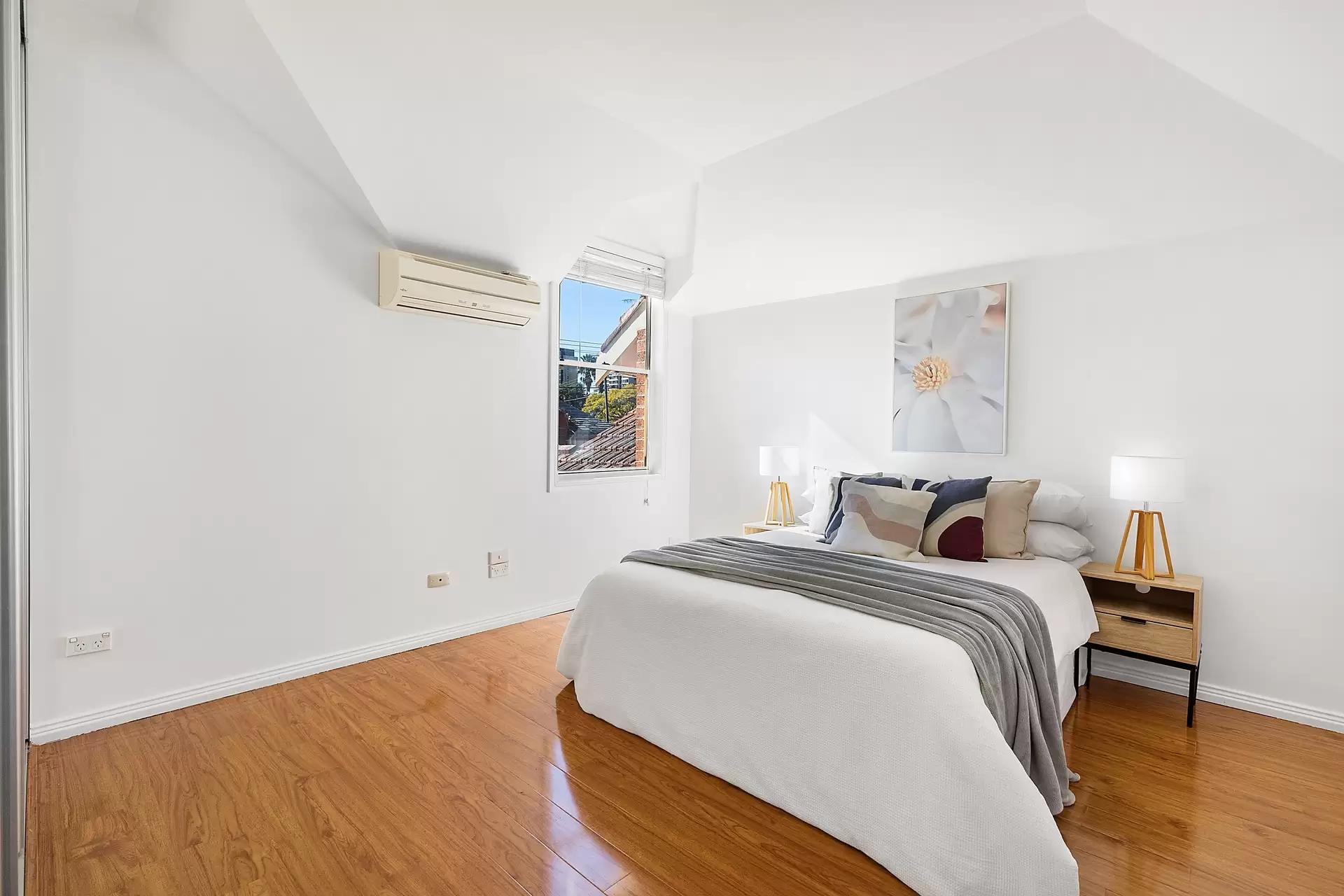 16B Woodside Avenue, Burwood Sold by Richard Matthews Real Estate - image 5