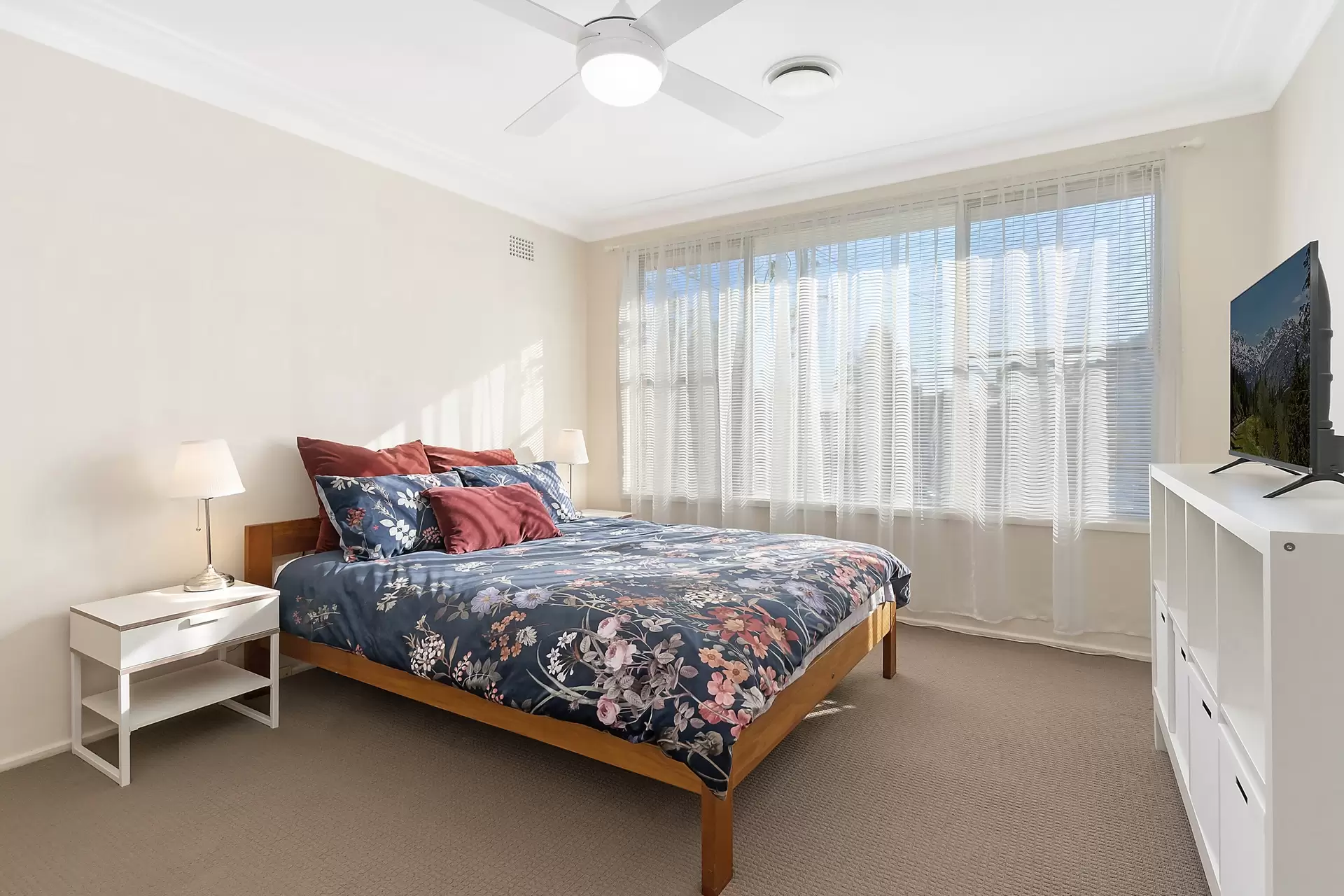 1 Redgum Drive, Lugarno Sold by Richard Matthews Real Estate - image 4