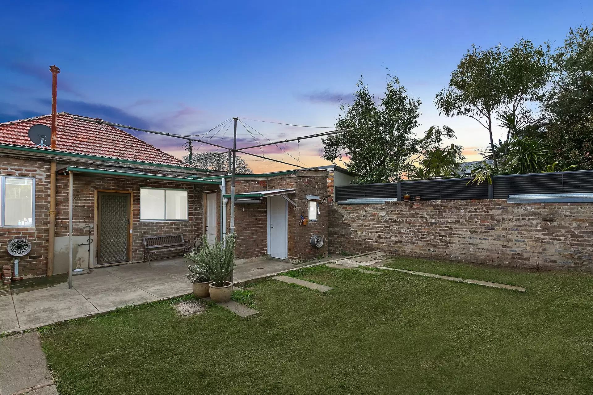 70 Allen Street, Leichhardt Sold by Richard Matthews Real Estate - image 5