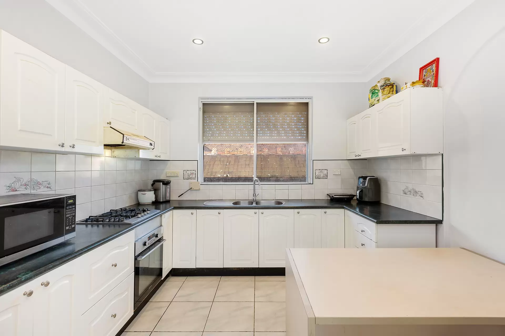 66 Canonbury Grove, Dulwich Hill Sold by Richard Matthews Real Estate - image 3