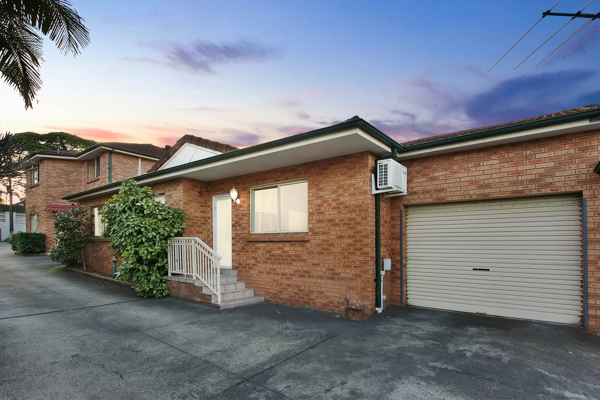 2/521 Chapel Road, Bankstown Sold by Richard Matthews Real Estate - image 1