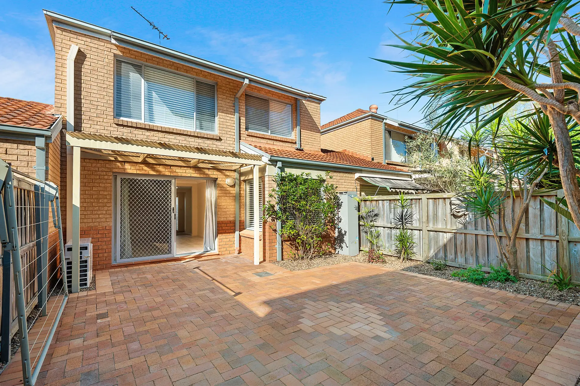 4/2A Houston Road, Yagoona Sold by Richard Matthews Real Estate - image 1