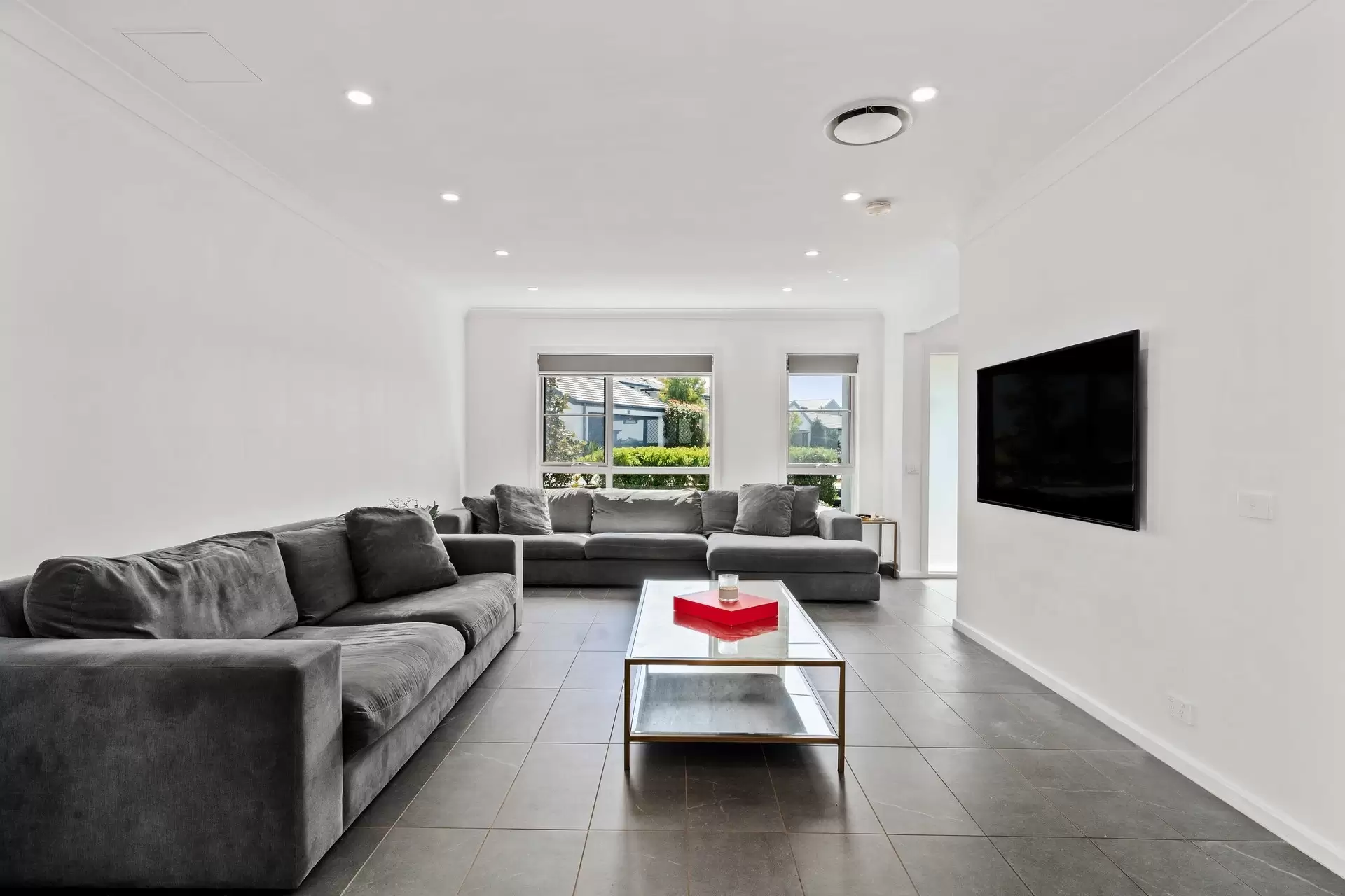 7 Nairn Place, Moorebank Sold by Richard Matthews Real Estate - image 4