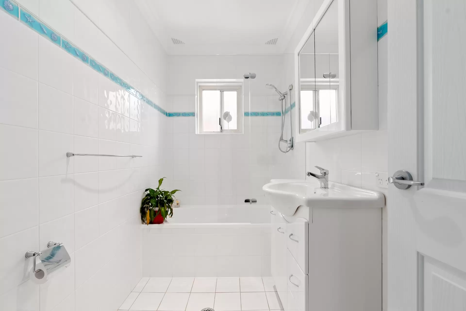 27 Truman Avenue, Bonnet Bay Sold by Richard Matthews Real Estate - image 10