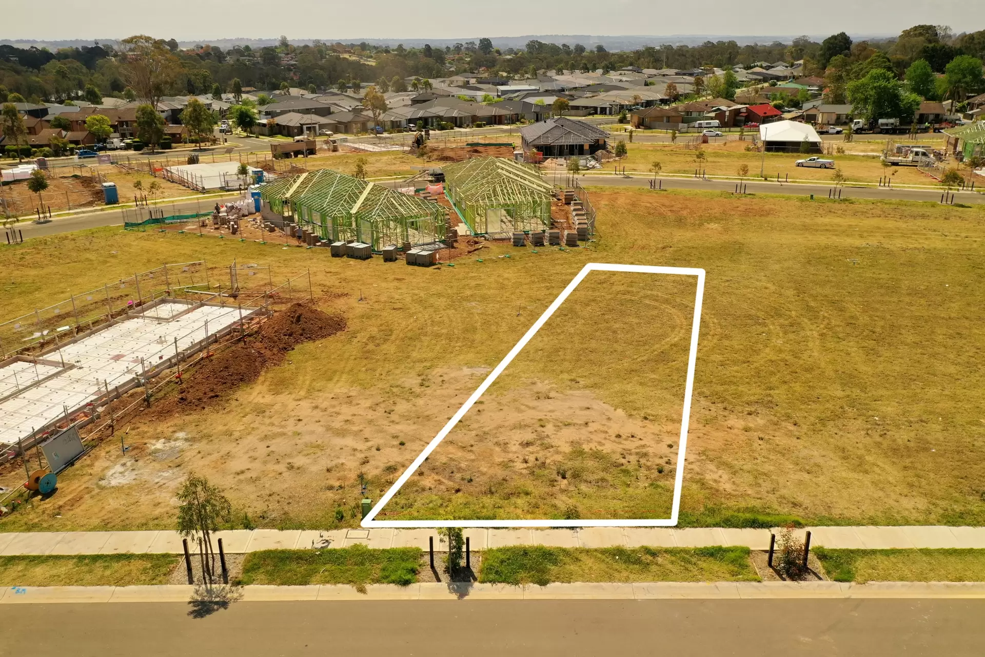 11 Axford Avenue, Airds Sold by Richard Matthews Real Estate - image 1
