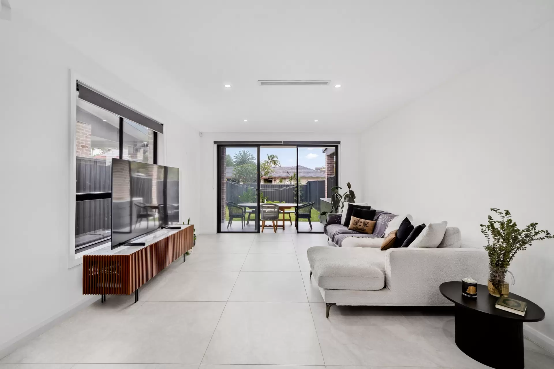 25B Ernest Avenue, Chipping Norton Sold by Richard Matthews Real Estate - image 2