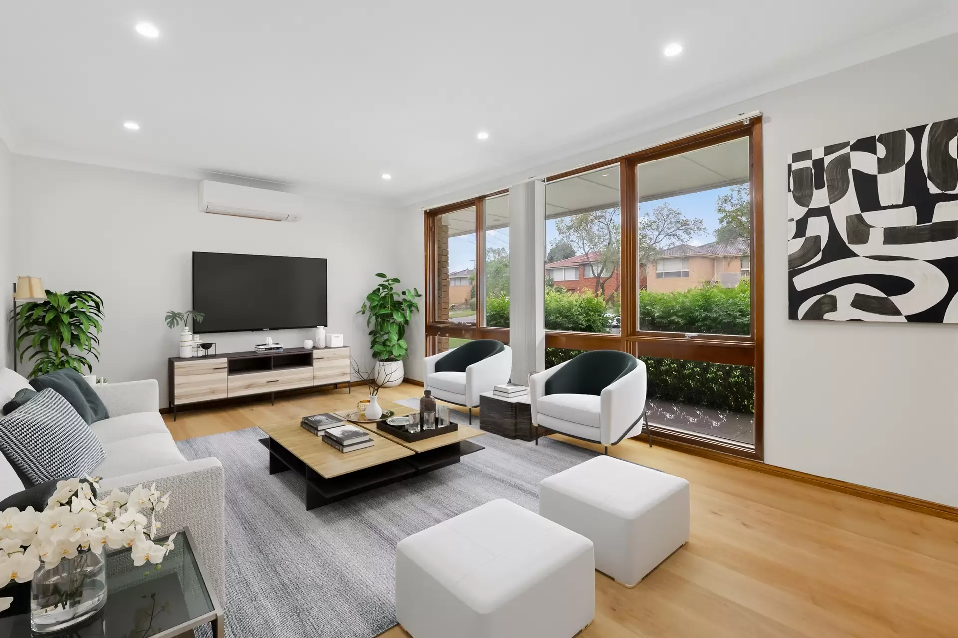 23 Jacaranda Drive, Georges Hall Sold by Richard Matthews Real Estate - image 3