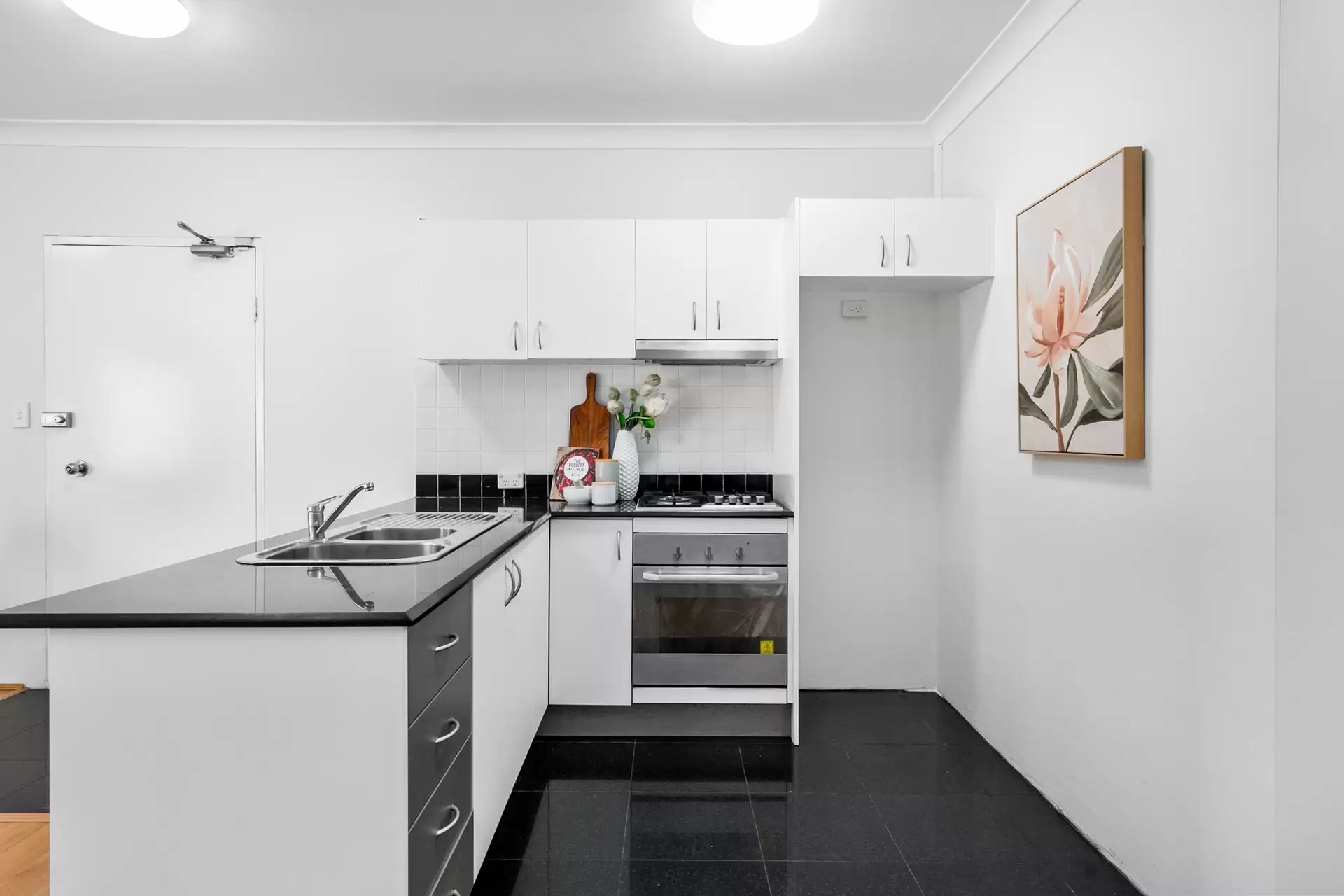 10/354-356 Liverpool Road, Ashfield Sold by Richard Matthews Real Estate - image 5