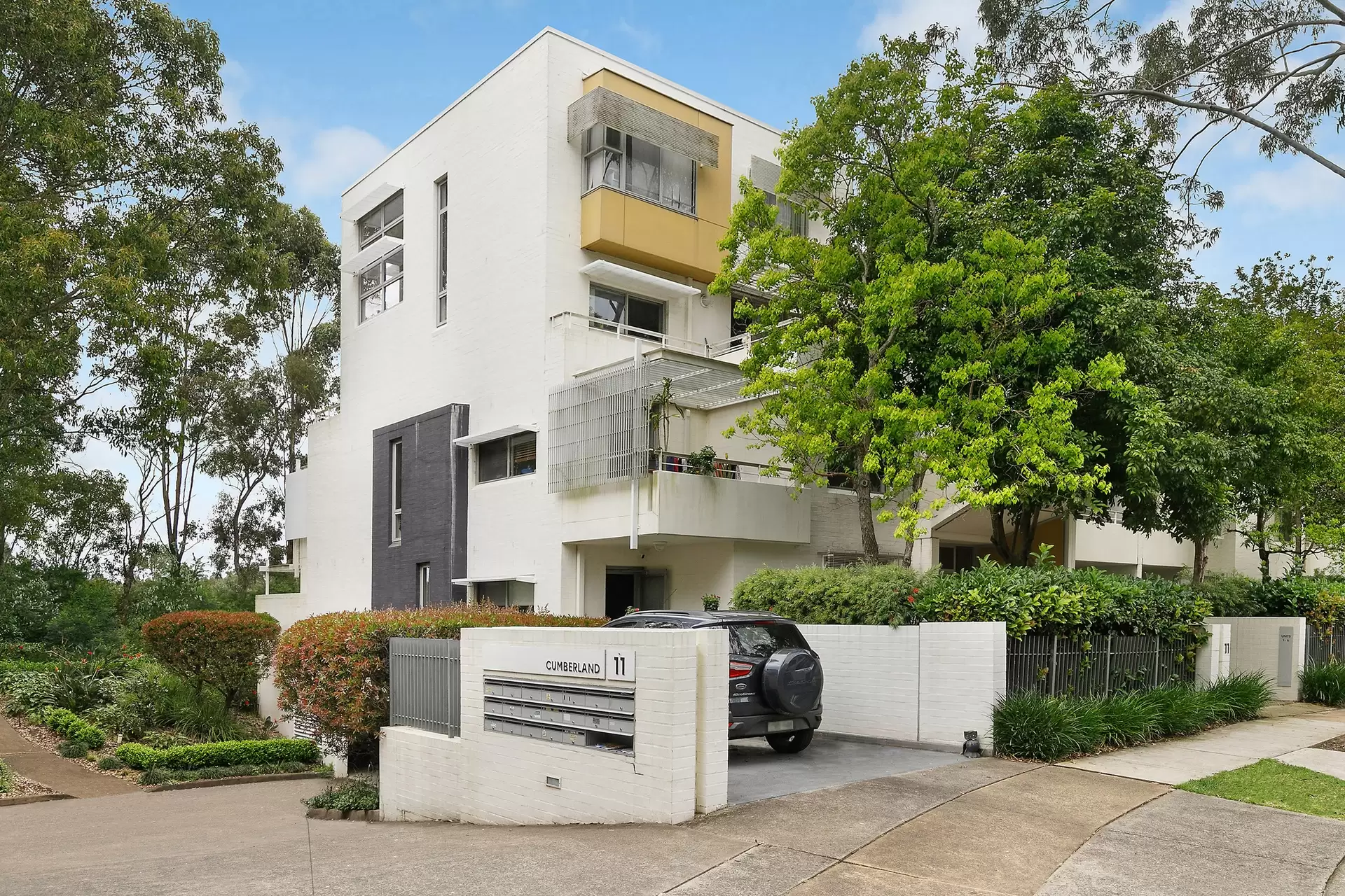 5/11 Blaxland Avenue, Newington Sold by Richard Matthews Real Estate - image 1