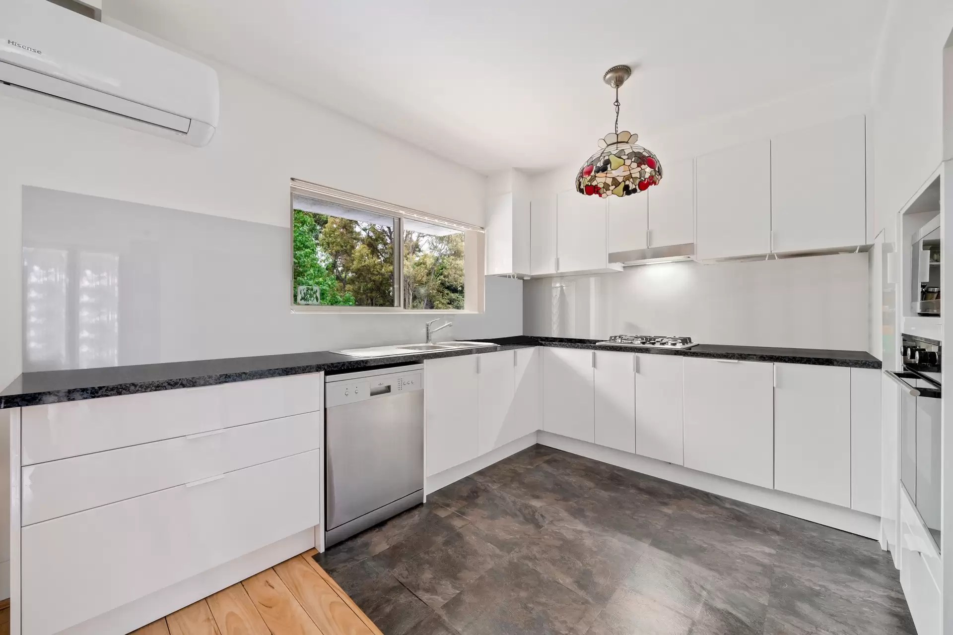5/11 Blaxland Avenue, Newington Sold by Richard Matthews Real Estate - image 2