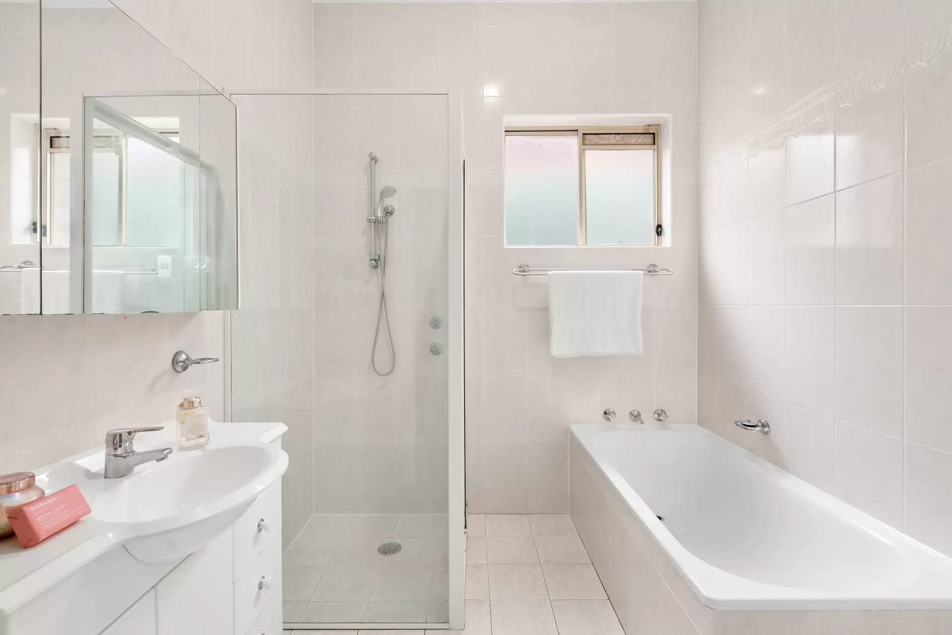 19 Eurella Street, Burwood Sold by Richard Matthews Real Estate - image 6