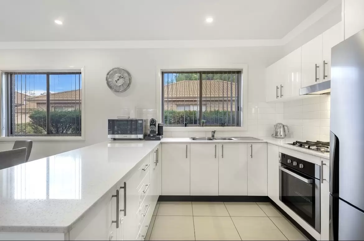 2/323 Hector Street, Bass Hill Leased by Richard Matthews Real Estate - image 1