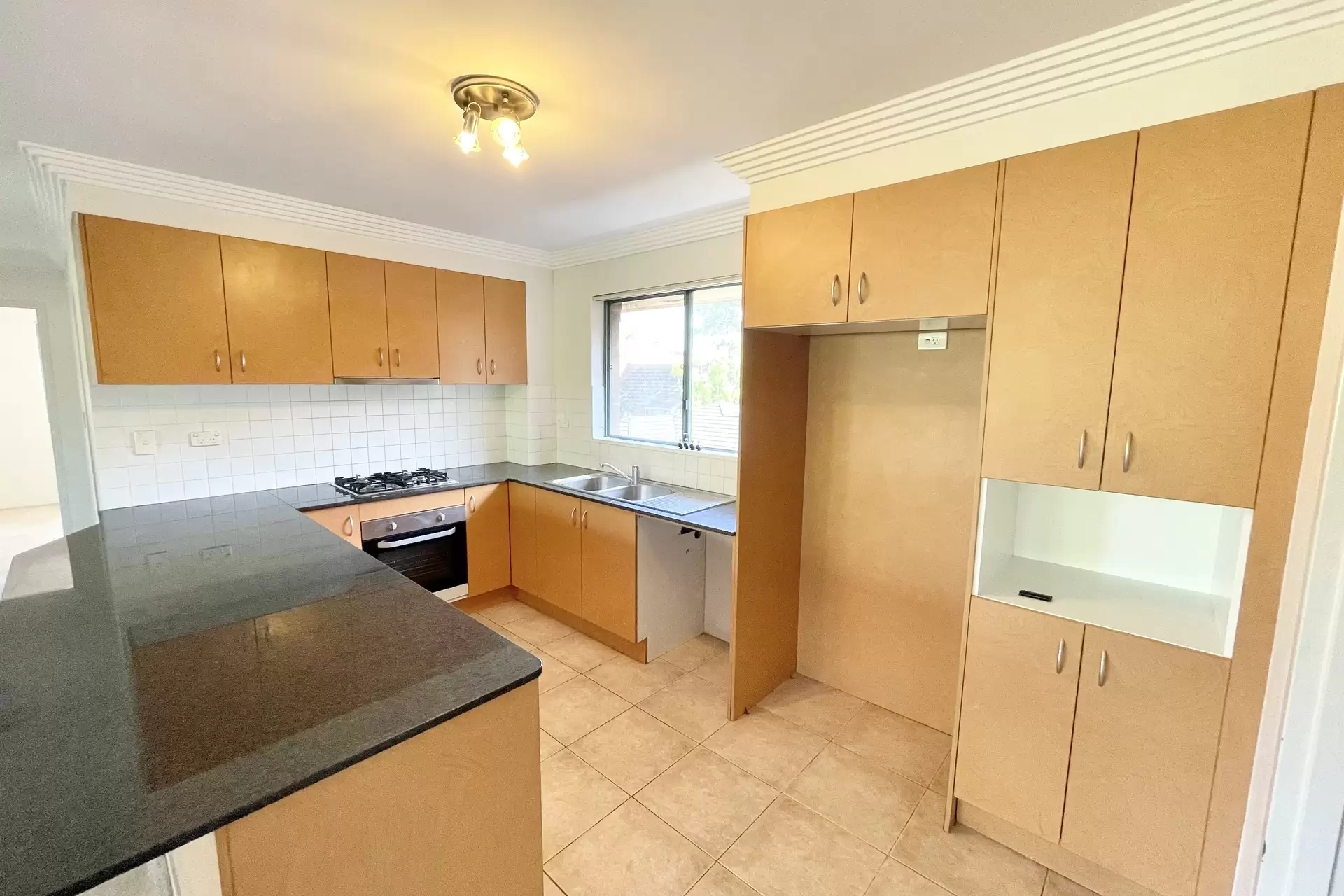 12/25-29 Seventh Avenue, Campsie Leased by Richard Matthews Real Estate - image 3