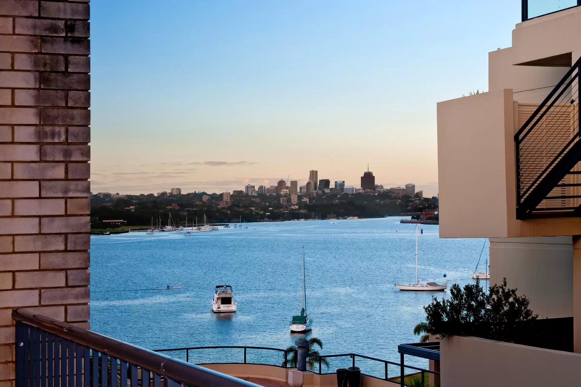 14/98a St Georges Crescent, Drummoyne Leased by Richard Matthews Real Estate - image 2