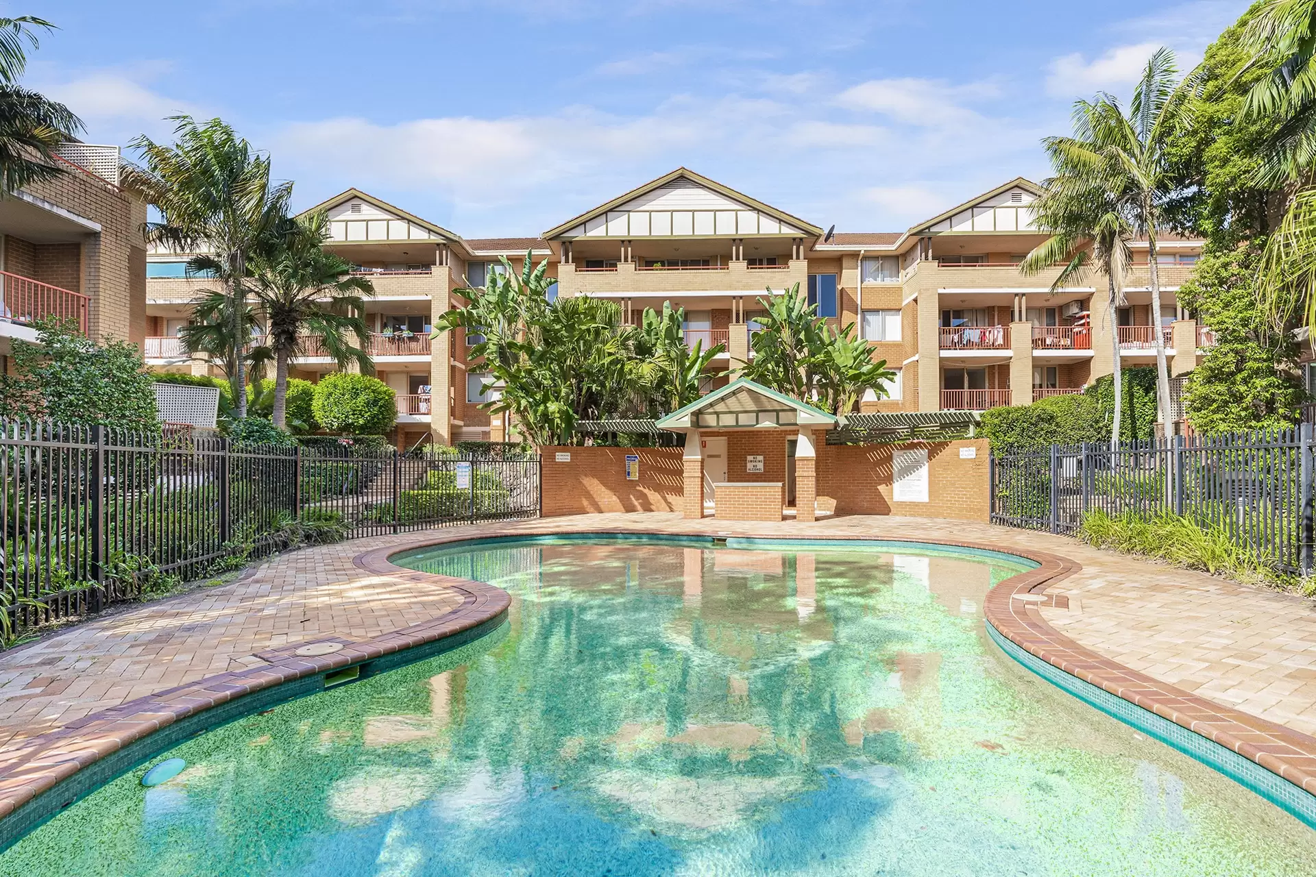 13e/19-21  George Street, North Strathfield Leased by Richard Matthews Real Estate - image 2