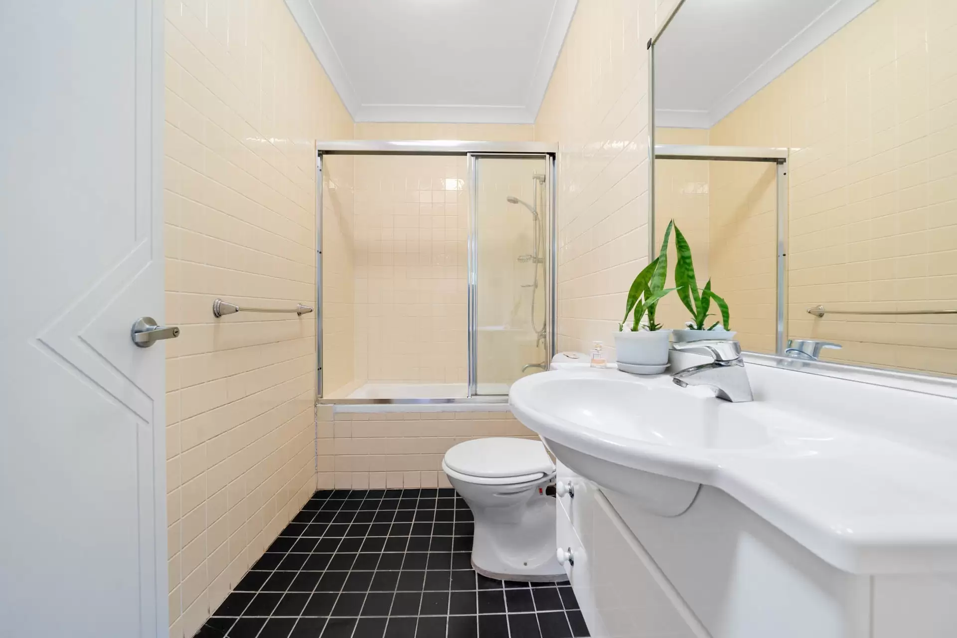 5/1 Ismay Avenue, Homebush Sold by Richard Matthews Real Estate - image 5