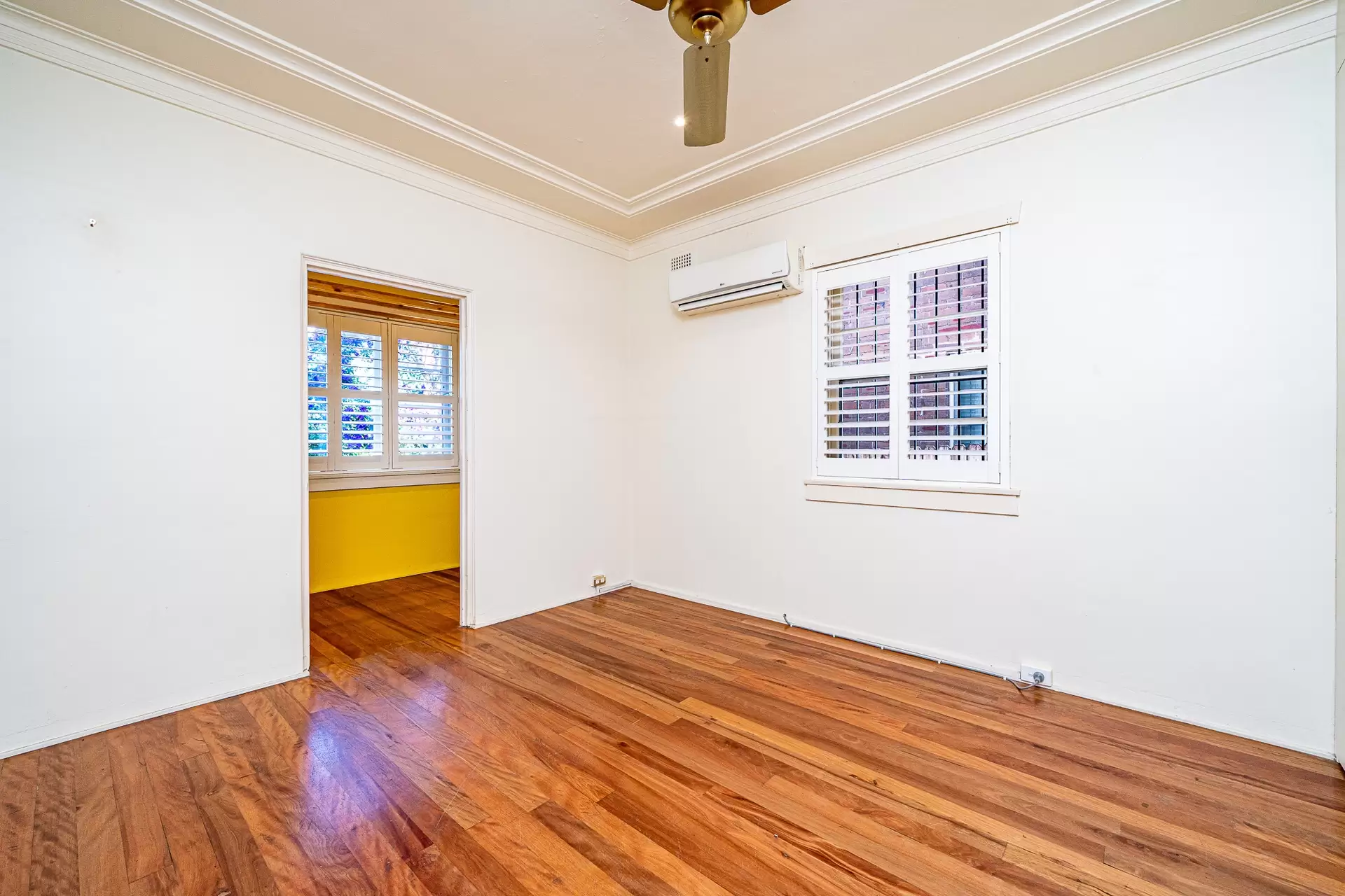 1/91 Charlotte Street, Ashfield Leased by Richard Matthews Real Estate - image 2