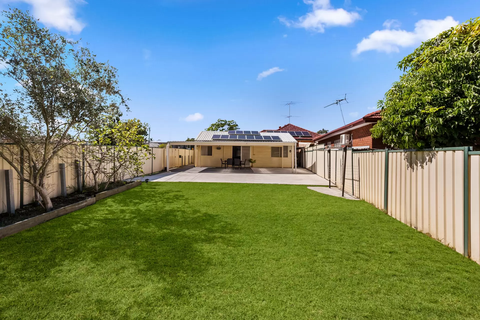 239 Henry Lawson Drive, Georges Hall Sold by Richard Matthews Real Estate - image 2