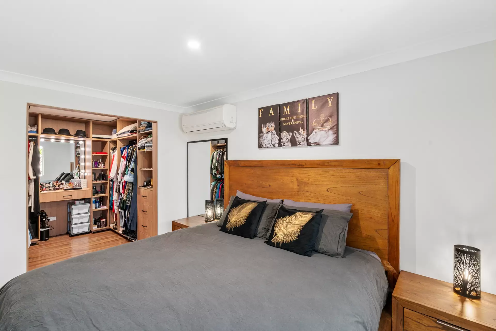 239 Henry Lawson Drive, Georges Hall Sold by Richard Matthews Real Estate - image 7