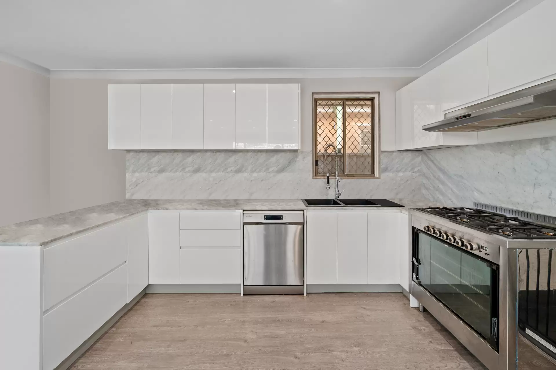 126 Cosgrove Road, Strathfield South Sold by Richard Matthews Real Estate - image 3