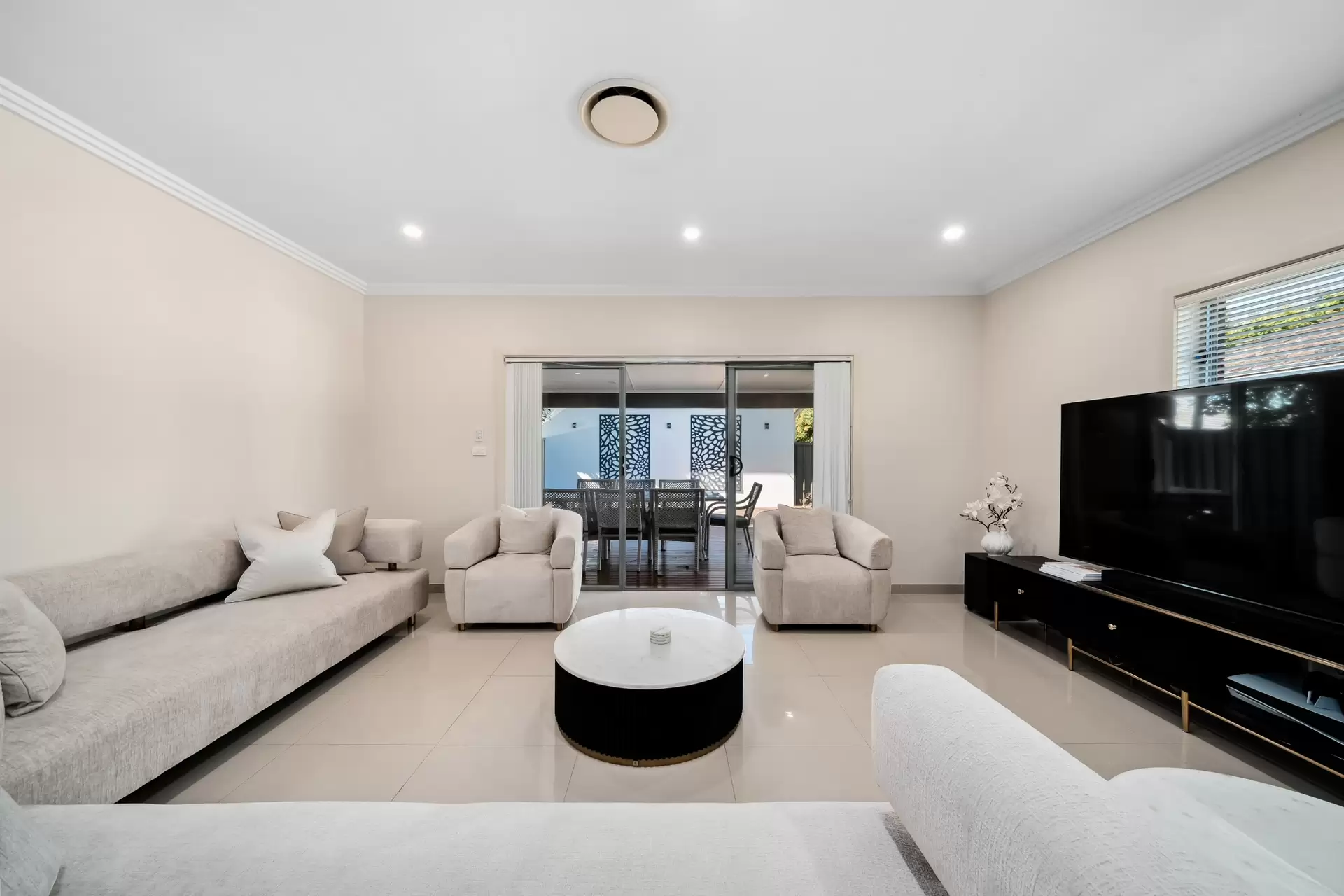 3/119 Simmat Avenue, Condell Park Sold by Richard Matthews Real Estate - image 3