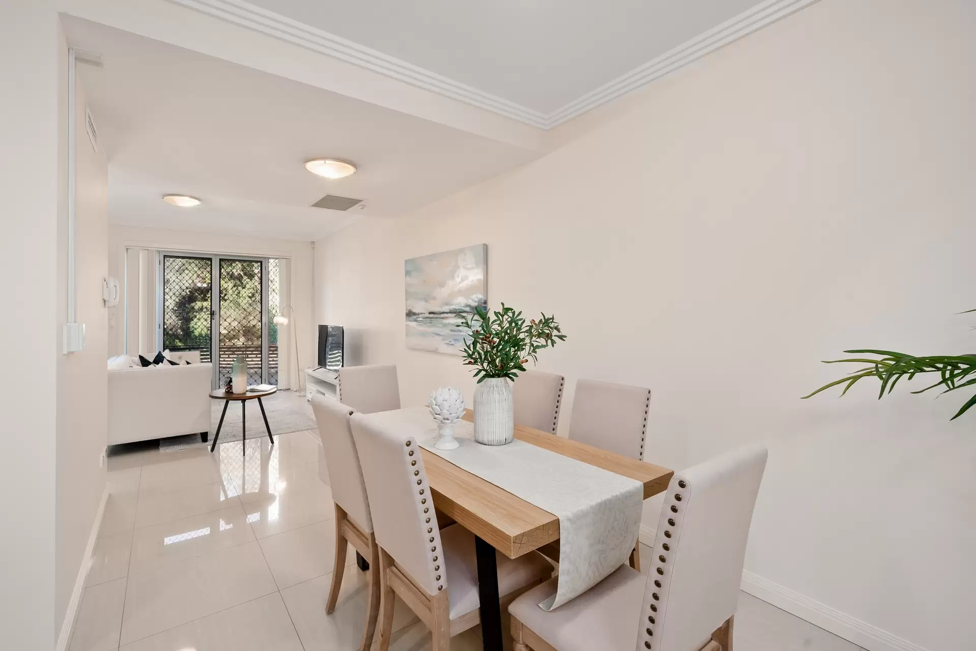 6/13-17 Oxford Street, Burwood Sold by Richard Matthews Real Estate - image 3