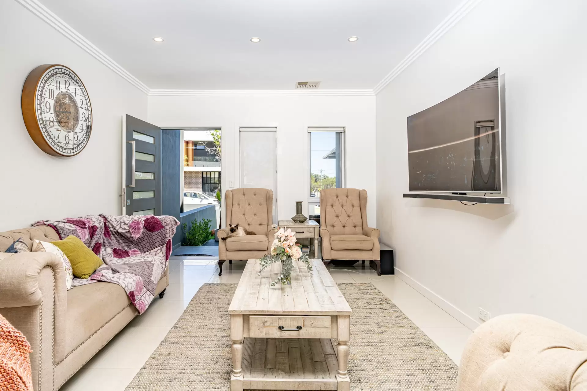 9 Leighdon Street, Bass Hill Leased by Richard Matthews Real Estate - image 3