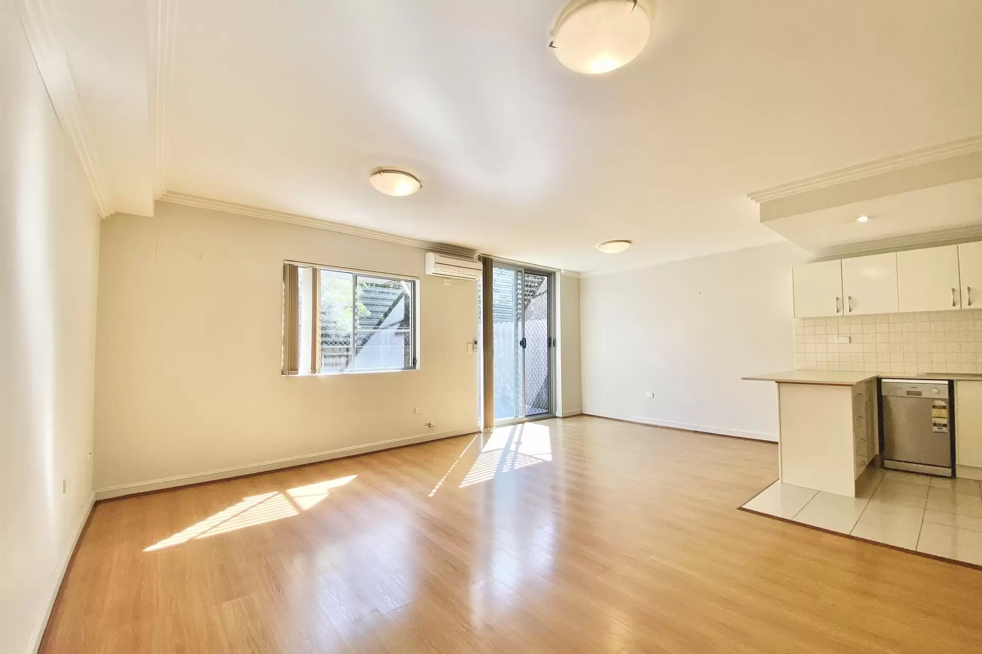 2/3-7 Grosvenor Street, Croydon Leased by Richard Matthews Real Estate - image 7