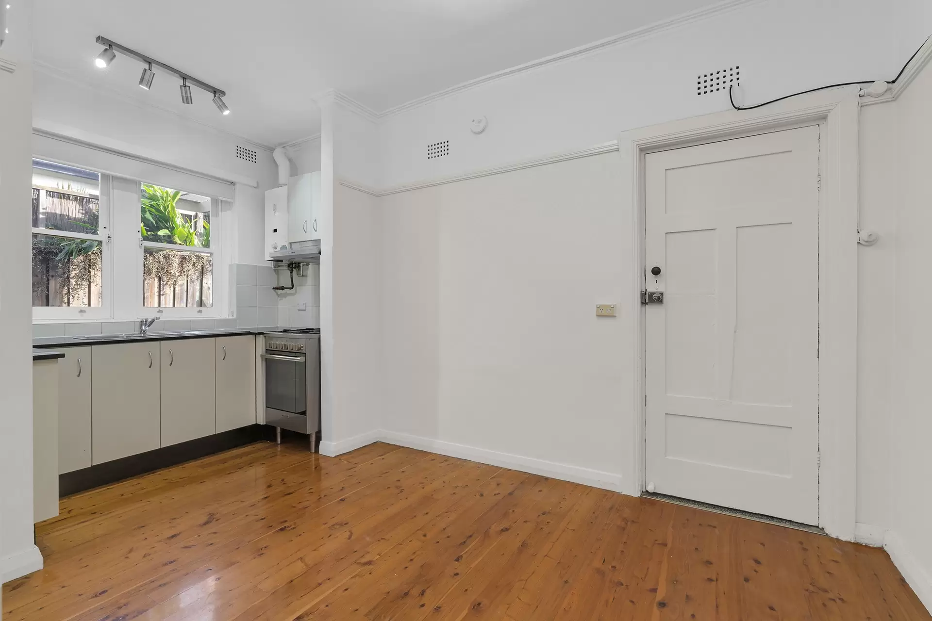 1/11 Morris Street, Summer Hill Leased by Richard Matthews Real Estate - image 3